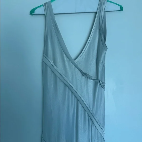 Elegant silver Satin Dress - Picture 3 of 6